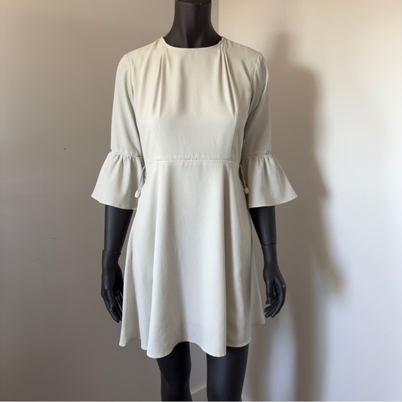 Van Heusen Dresses & Skirts - Van Heusen Cream Bell Sleeve Shift Dress Size M
